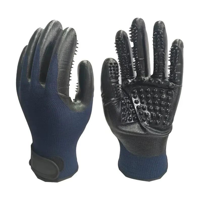 A Pair of Pet Bath Gloves
