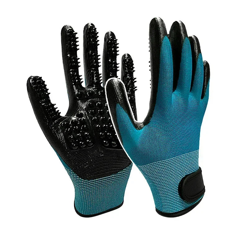 A Pair of Pet Bath Gloves